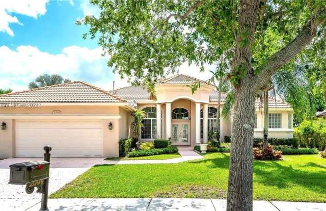 2099 NW 127th Ave