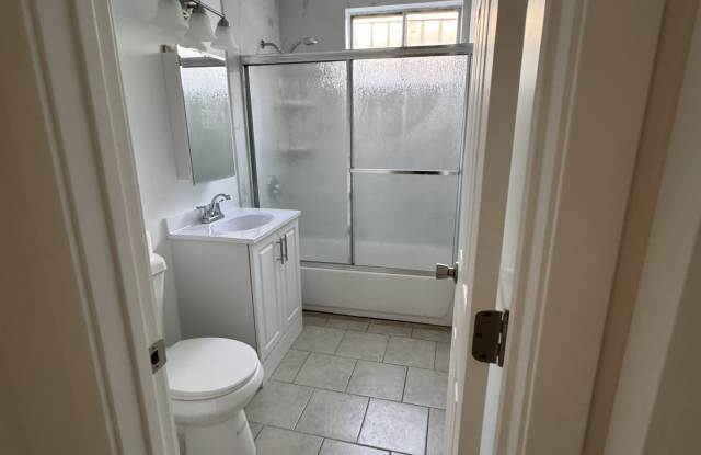 1325 West 87th Street