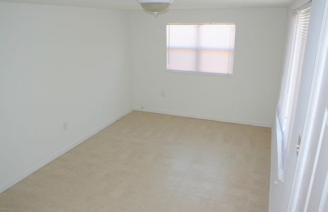 109 Pierce Avenue unit: 1