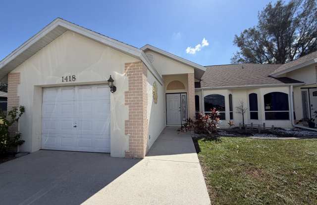 1418 Cape Coral Parkway West