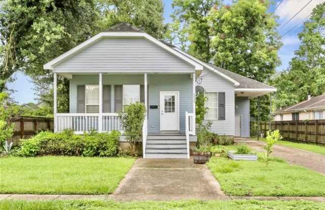 Photo of 2424 Lavender Street