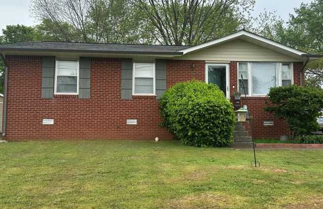 204 Crest Drive
