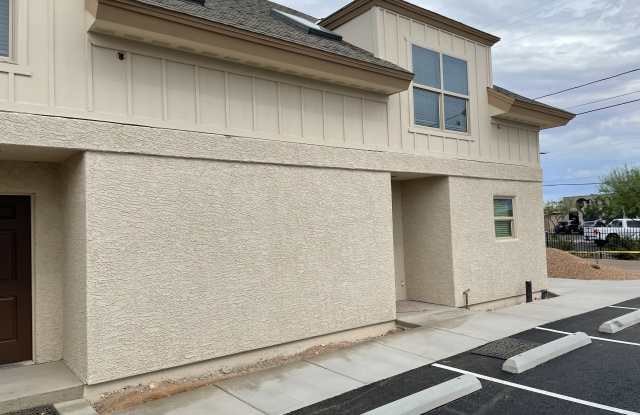 2545 E Spring St Unit 1