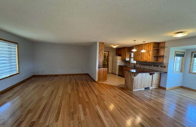 1112 West Saratoga Avenue