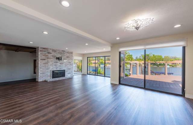 1300 Bluesail Circle