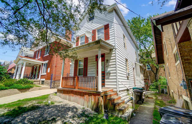 Four Bedroom Near UC for 2026-2027!