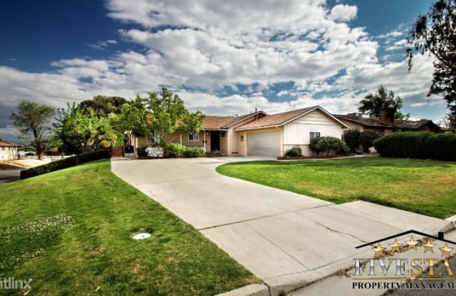 1021 Radcliffe Ave - 1021 Radcliffe Avenue, Bakersfield, CA 93305