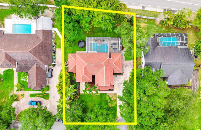 9866 Southwest 111th Terrace
