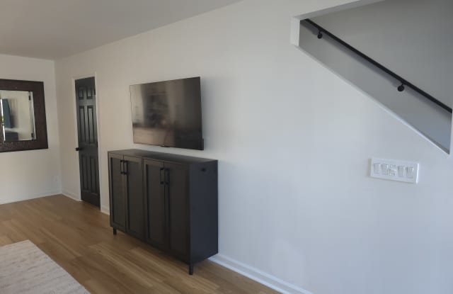 1000 Mallery Street Extension