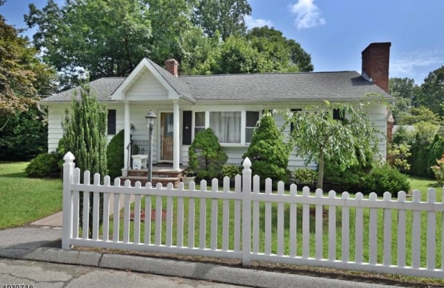 29 DECKER AVE - 29 Decker Avenue, Butler, NJ 07405