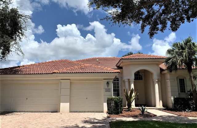 12211 NW 49th St