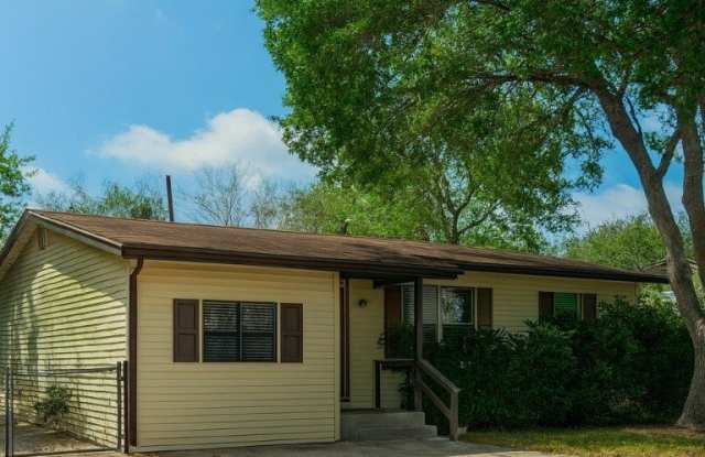 Photo of 1022 Whitaker Drive