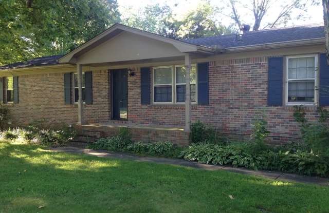 512 Layne St