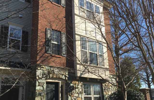 2122 DARCY GREEN PLACE
