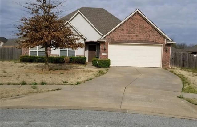 2537  N Vickers  PL - 2537 North Vickers Place, Fayetteville, AR 72704