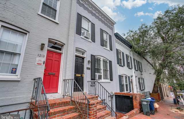 1211 33RD Street NW unit: 2