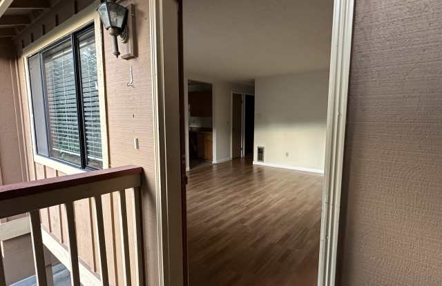 428 Stow Ave S, Unit 221