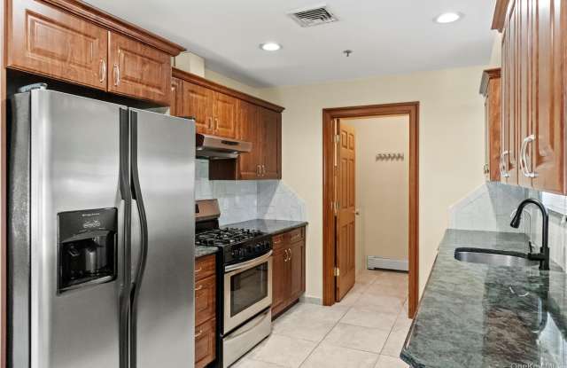 Photo of 72 Cedar Swamp Road unit: 3