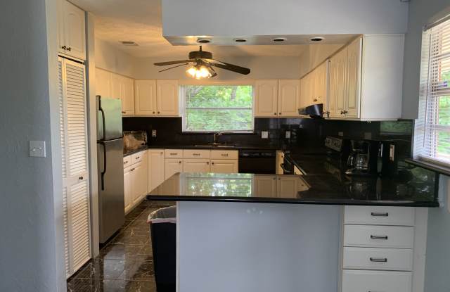 2450 Orlando Road