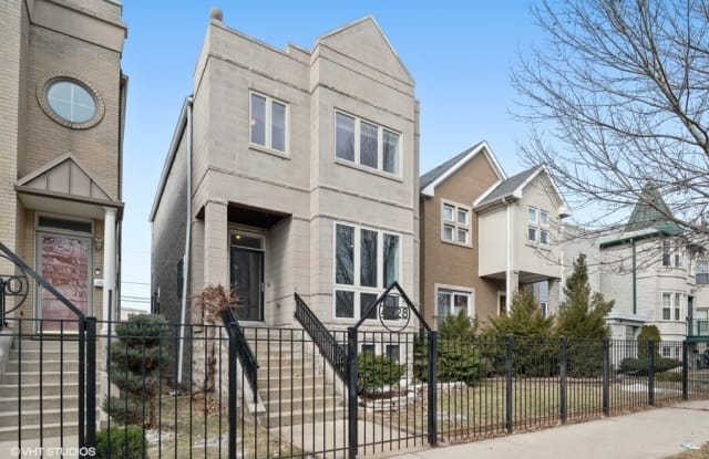 4528 South Saint Lawrence Avenue - 4528 South Saint Lawrence Avenue, Chicago, IL 60653