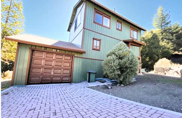 Photo of 1916 Pioneer Way