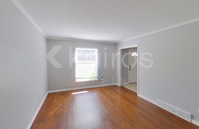 5824 Tam Oshanter Avenue