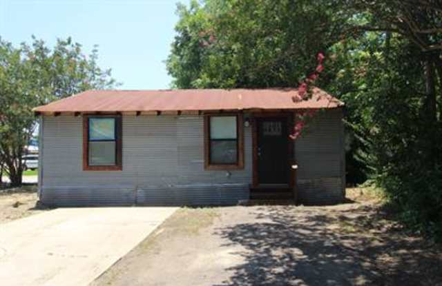 213 North Waldrip Street