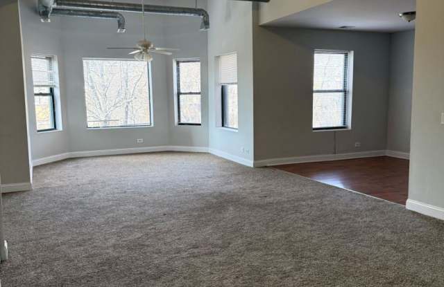 Photo of 6909 South Paxton Ave.