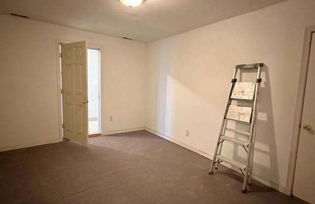 5091 UMBRIA Street unit: G