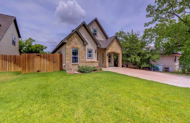 111 Southland St - 111 Southland Street, College Station, TX 77840