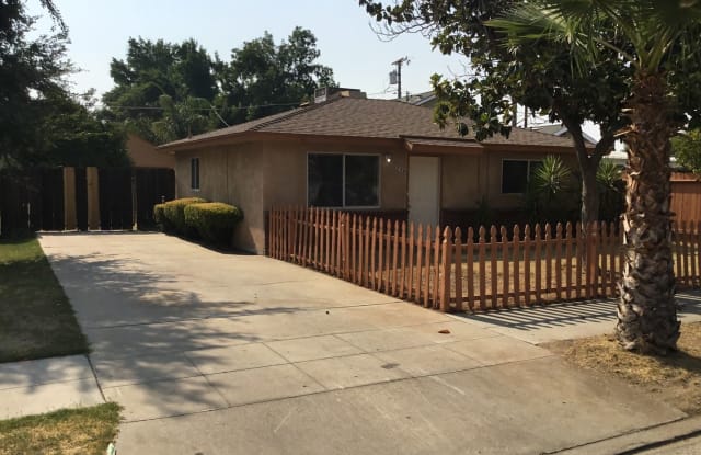 724 Austin St. - 724 Austin Street, Madera, CA 93638