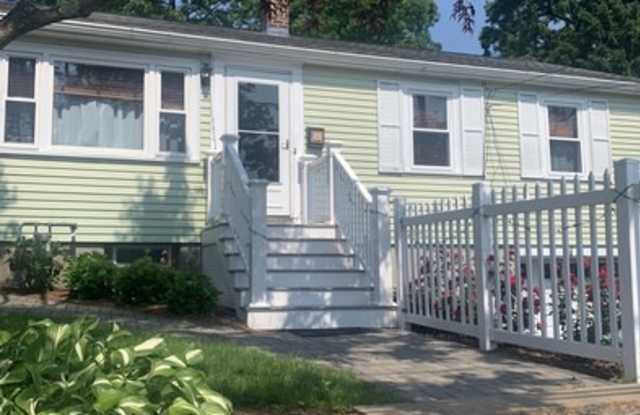 96 Prentice Street