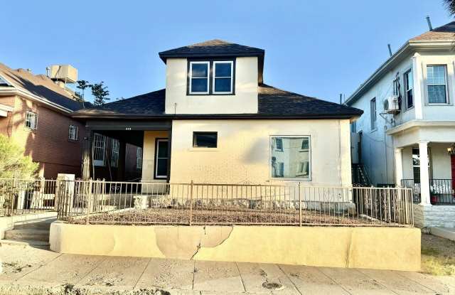 618 STEWART Court