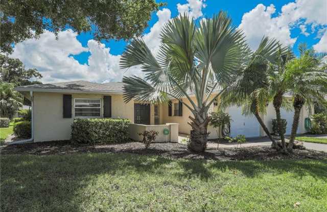 Photo of 6986 W COUNTRY CLUB DRIVE N