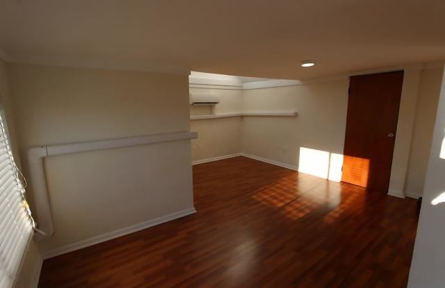 218 Alexander Avenue