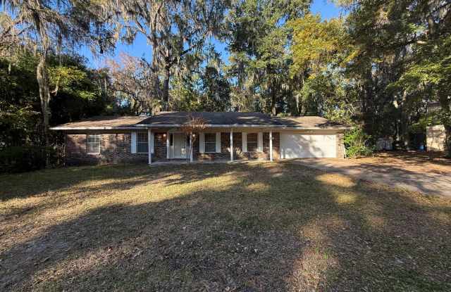 Photo of Comfortable SW Gainesville Home with Large Yard