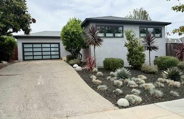 2594 Roosevelt Avenue