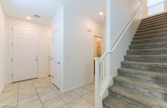 10628 Silver Pond Avenue