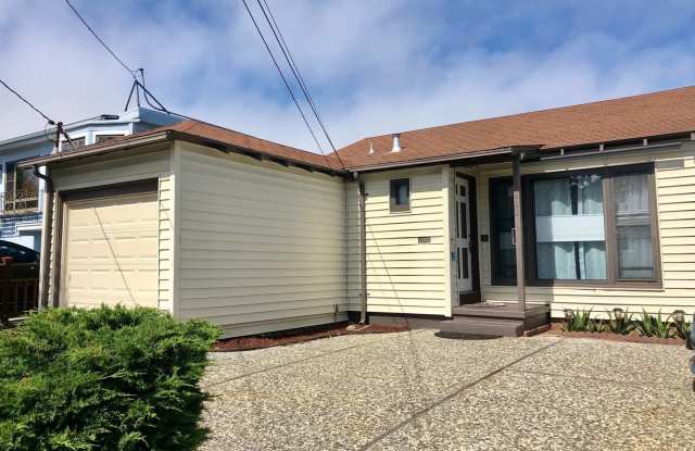862 Green Ave.