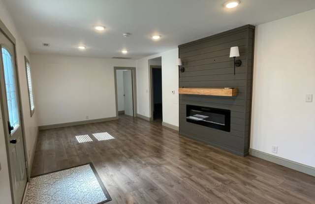 3 Bedroom Single Family Home