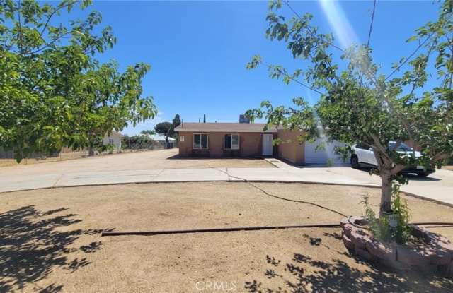 10799 Redwood Ave