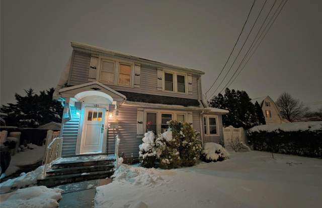 Photo of 121 4th Street