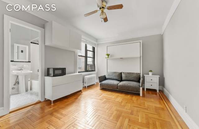 345 East 77th Street