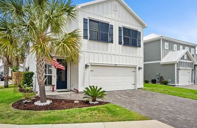 Photo of Gorgeous newer 2-Story, 4 bedroom Home in South Walton County