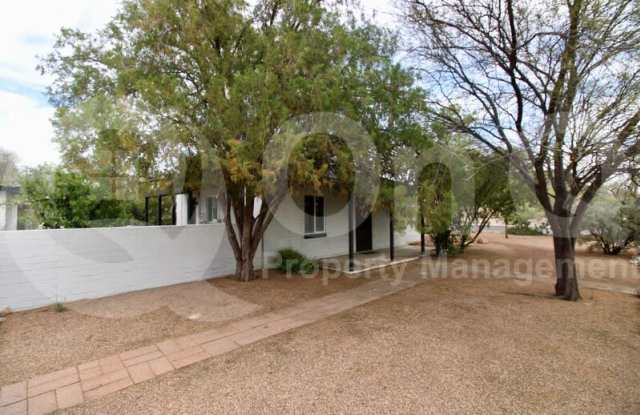 2602 North Sparkman Boulevard - 2602 North Sparkman Boulevard, Tucson, AZ 85716