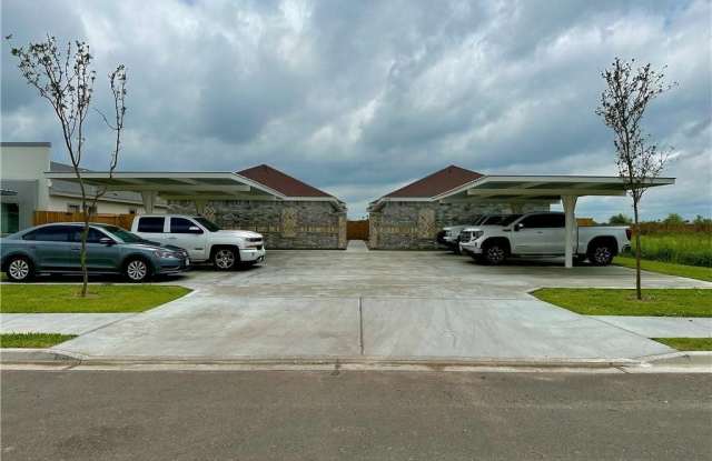 1005 W Kohala Avenue - 1005 West Kohala Avenue, Alton, TX 78573