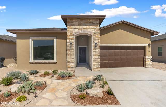 Photo of 360 PLAYA VISTA Street