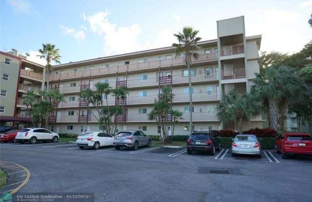 2216 N Cypress Bend Dr