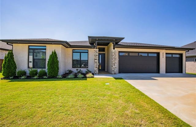 8606  W Flycatcher  PL - 8606 West Flycatcher Place, Rogers, AR 72718