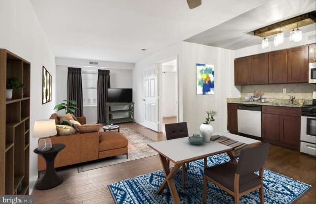 Photo of 240 W GIRARD Avenue unit: 3